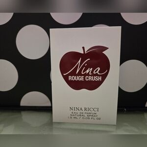 10/$25✨️Nina Rouge Crush✨️